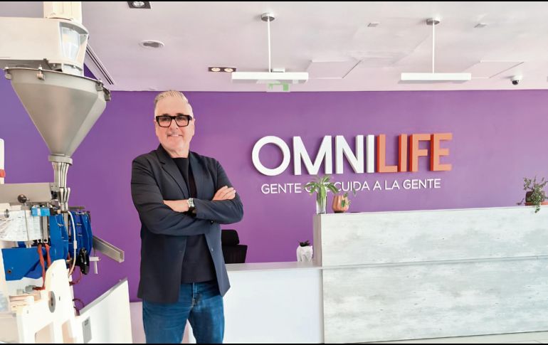 El director ejecutivo de Manufactura Omnilife detalló que el corporativo opera con 25 líneas de producción a nivel internacional. ESPECIAL