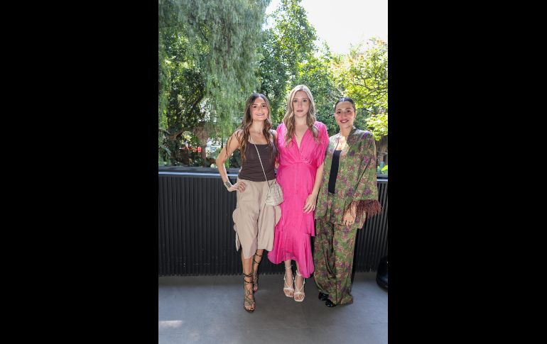 Fernanda Iturbide, Mariana Romo y Joyce Delgado. GENTE BIEN JALISCO / Revista del 18 de septiembre 2026