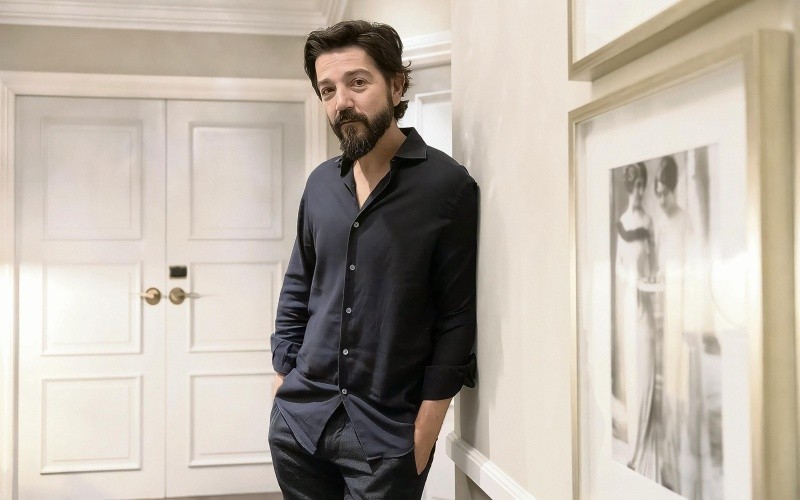 Diego Luna. El actor y director señala que la migración y el cambio climático son los dos grandes retos del mundo actual. EFE/J. Etxezarreta