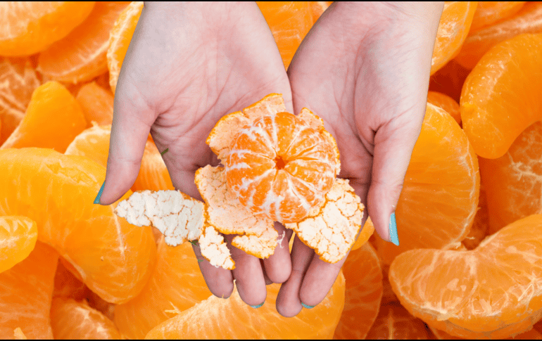 El consumo regular de esta fruta representa una inyección directa de bienestar. Es mundialmente reconocida por ser una fuente natural e inagotable de Vitamina C. ESPECIAL / CANVA