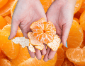 El consumo regular de esta fruta representa una inyección directa de bienestar. Es mundialmente reconocida por ser una fuente natural e inagotable de Vitamina C. ESPECIAL / CANVA