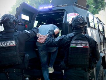 La Secretaría de Seguridad de Jalisco detuvo en la colonia Real del Sol, en Tlajomulco de Zúñiga, a Juvencio Román “N”, ciudadano estadounidense de 24 años buscado por homicidio. CORTESÍA.