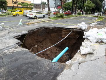 El SIAPA aseguró que ya se han atendido más de mil 500 reportes relacionados con este tipo de afectaciones en el suelo. EL INFORMADOR/ARCHIVO