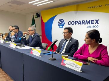 El Centro Empresarial de Jalisco planteó una agenda de trabajo con 10 puntos clave entre los que destacan la simplificación, desregulación de trámites, mejores de condiciones de acceso a financiamiento, entre otros. EL INFORMADOR/ J. Velazco