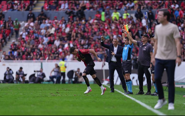 Kevin Zenón ya se quitó de encima los nervios de presentarse en el futbol mexicano al entrar de cambio, de emergencia, en el partido contra Pumas tras la lesión de Duk. IMAGO7
