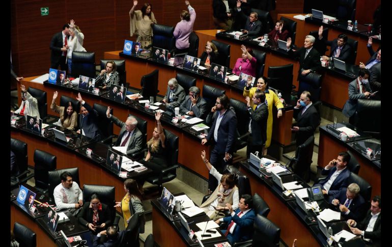 De último momento y antes las críticas de la oposición, se modificó el artículo 403 Bis de Ley Federal de Protección Industrial. SUN/D. Sánchez