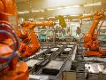 El cambio demográfico respalda también la demanda de robots industriales, cuyas capacidades aumentan con los avances en inteligencia artificial, visión artificial y sensores. Unsplash