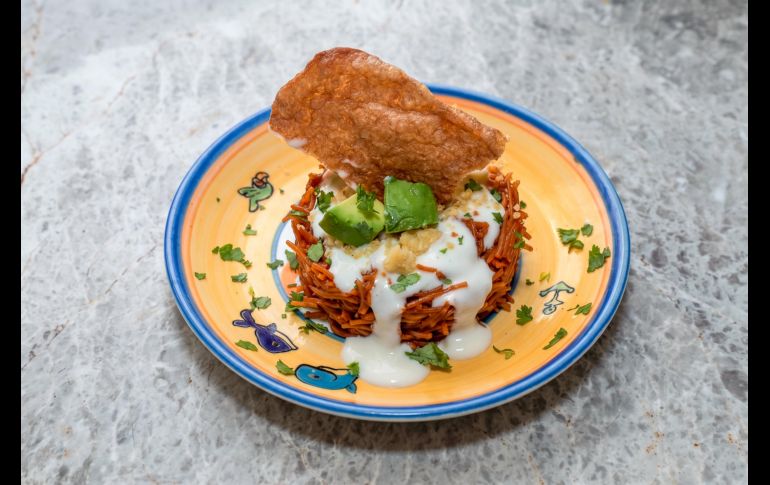 Fideo seco con crema y queso de almendras. GENTE BIEN JALISCO / Revista del 25 de septiembre 2026