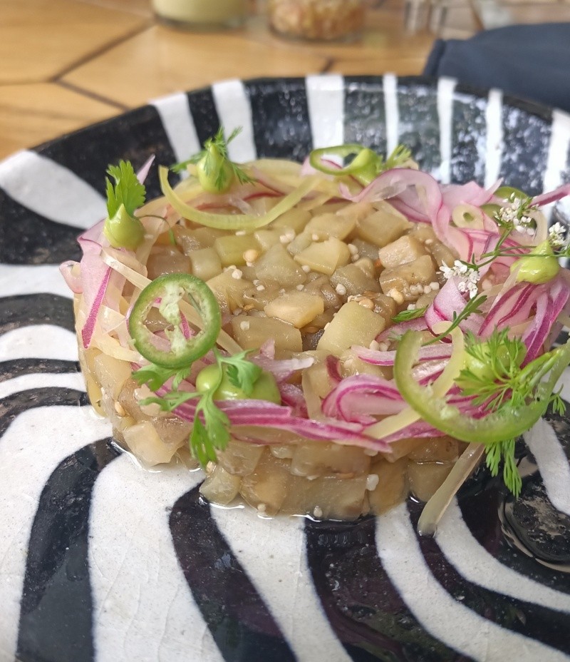 &nbsp;Berenjena confitada con ajo de Bruna  / Foto: Cortesía 