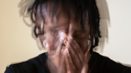 Lejos de ser casos aislados, las afecciones de salud mental constituyen una de las principales causas de sufrimiento y discapacidad a escala global. ESPECIAL / CANVA