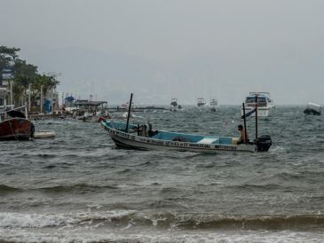 "Polo" avanza hacia Baja California Sur y mantiene zonas de vigilancia por vientos de huracán y tormenta tropical en el noroeste de México. EFE / ARCHIVO
