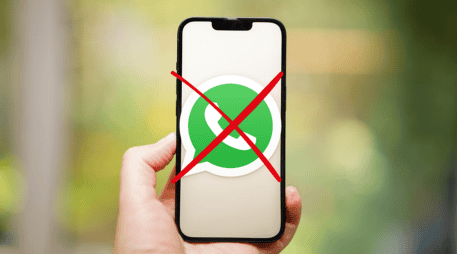 WhatsApp advierte que la compatibilidad depende de la versión del sistema operativo instalada. ESPECIAL / CANVA