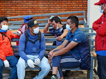 El alud se produce mientras Nepal se recupera de una devastadora riada que causó la muerte de mil 453 personas y dejó a 5 mil 285 desaparecidas. EFE / A. Dhakal