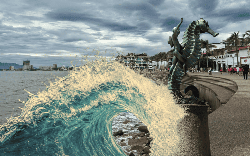 Durante la jornada de este domingo 27 de septiembre, las plataformas digitales se inundaron de videos verdaderamente impactantes. En las imágenes virales se observa cómo el mar embravecido sale de sus límites naturales en el corazón de Puerto Vallarta. EL INFORMADOR / O. Álvarez