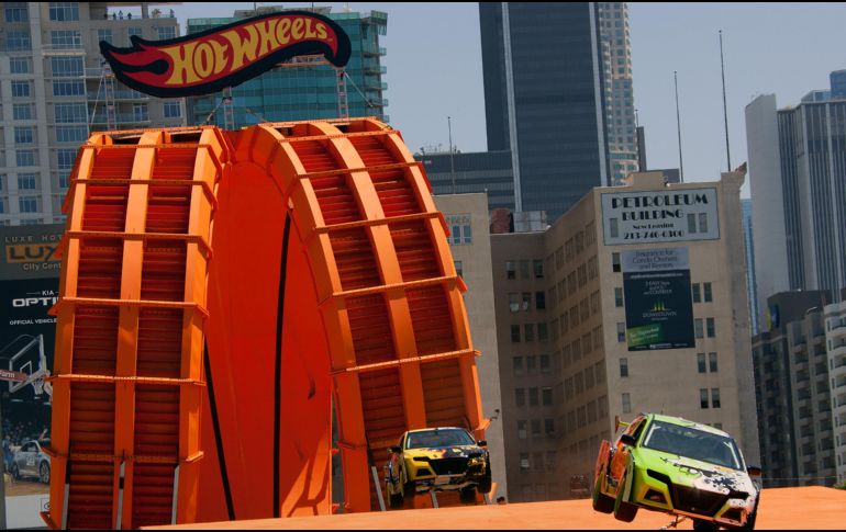 Cualquiera puede regalarte un Hot Wheels, lo importante es el significado que cada persona le dé a ese pequeño automóvil. AP/Mattel