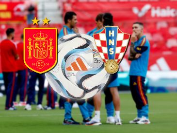 SEVILLA, 29/09/2026.- Los jugadores de la selección española en el terreno de juego momentos antes del partido entre España y Croacia, correspondiente a la Liga de Naciones, este martes en el estadio Ramón Sñanchez Pizjuán de Sevilla. EFE/ Julio Muñoz