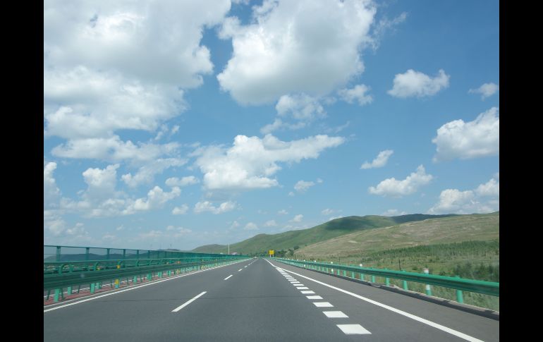 Descubre cuál es la carretera más larga de México, los Estados que atraviesa desde Matamoros hasta Cancún y los mejores consejos para recorrerla. ESPECIAL/PEXELS