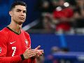 "A su debido tiempo contaré la verdad a todos los portugueses sobre las razones que me motivaron a dejar la selección, a la que siempre me dediqué", dijo CR7. AFP / ARCHIVO