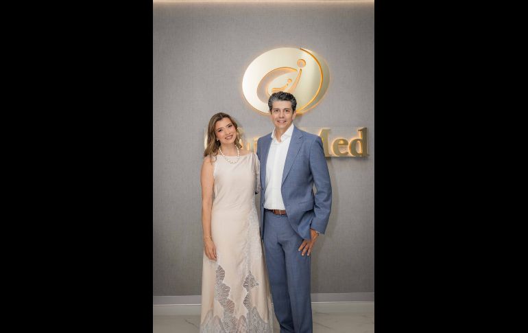 Blanca Estela Villanueva y Ricardo Lua.  GENTE BIEN JALISCO / Revista del 2 de octubre 2026