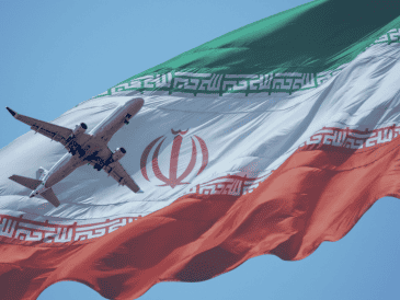 A pesar de las sanciones estadounidenses, Irán continúa operando vuelos a China, Rusia y Turquía, entre otros países. ESPECIAL/Canva/Unsplash