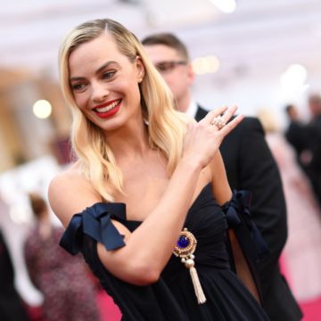 Margot Robbie cambió legalmente su nombre a Margot Ackerley. Descubre los motivos detrás de esta decisión administrativa. AFP/ARCHIVO