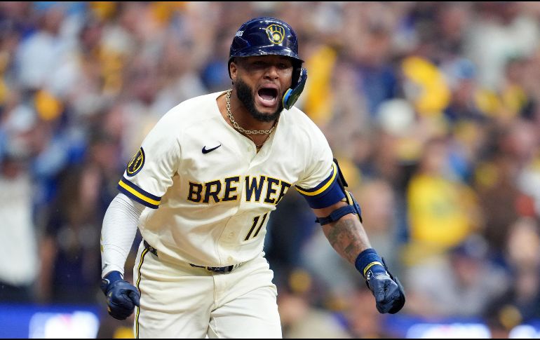 Jackson Chourio conectó el imparable decisivo para que Milwaukee remontara y venciera a San Diego por 4-3. AFP/P. MCDERMOTT.