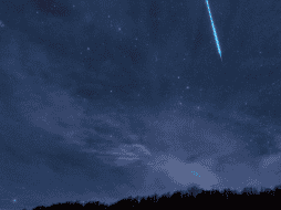 A diferencia de otras lluvias de meteoros, las Dracónidas pueden comenzar a observarse poco después del anochecer. CANVA