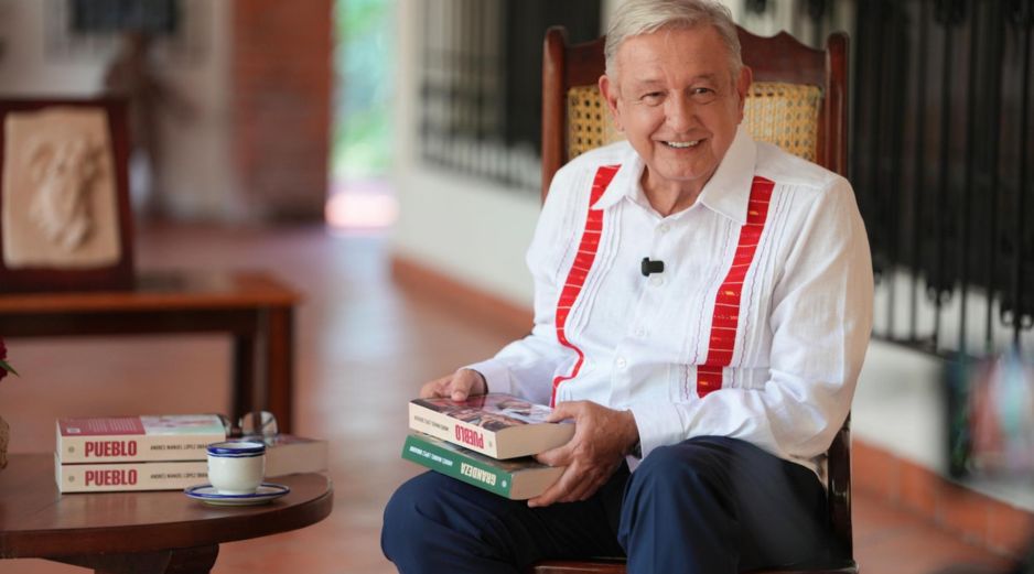 López Obrador le dedicó una parte de su libro a los aspirantes a alguna candidatura en Morena para 2027. EFE/@lopezobrador_