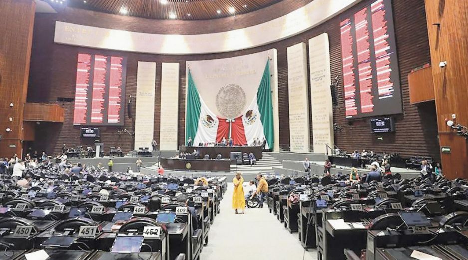 La brecha digital y la desigualdad social complican el cumplimiento generalizado de las nuevas disposiciones mercantiles. ESPECIAL
