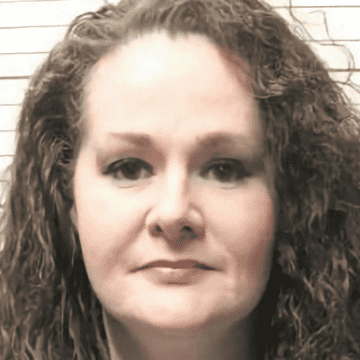 Fotografía cedida por el Departamento de Correccionales de Tennessee donde aparece la rea Christa Pike, quien recibió la pena capital como castigo después de ser condenada en 1996 por el asesinato de Collen Slemmer. EFE/ Correccionales De Tennessee