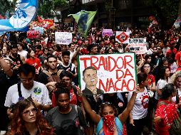 Muchos miembros de la izquierda política temen que, de llegar a la presidencia, Flávio Bolsonaro alinee por completo al gobierno brasileño con Estados Unidos. EFE / A. COELHO