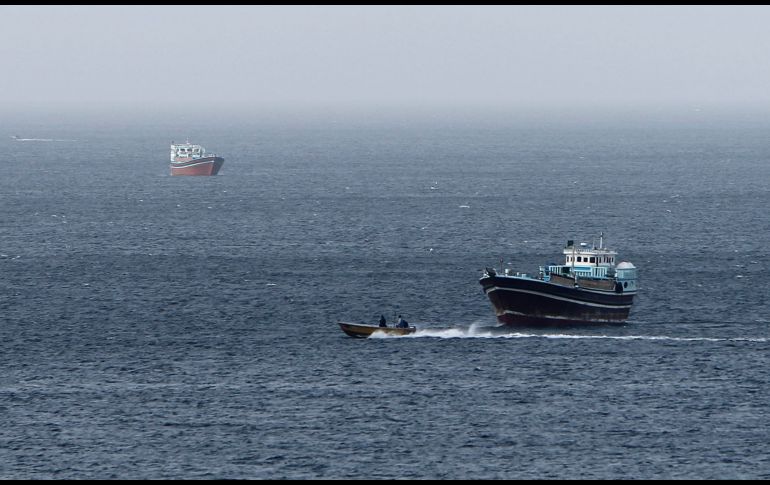 La embarcación se encontraba en tránsito desde el puerto de Sitrah, en Baréin, hacia Fudjayra, en los Emiratos Árabes Unidos, cuando sufrió el ataque. EFE/ARCHIVO