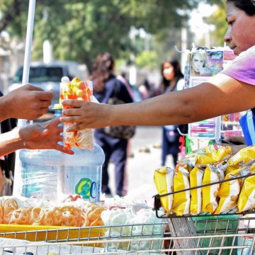 Las frutas y verduras se dispararon un 8.78% anual, mientras que los pecuarios bajaron un 4.46 por ciento. EL INFORMADOR / ARCHIVO