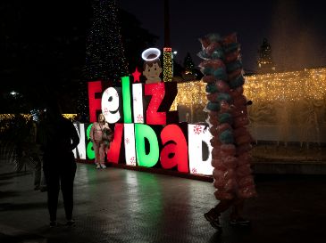 Nicolás Maduro decretó el "adelanto" de la Navidad en varias oportunidades desde que asumió el poder en 2013, coincidiendo con momentos de crisis en el país petrolero. AFP / ARCHIVO