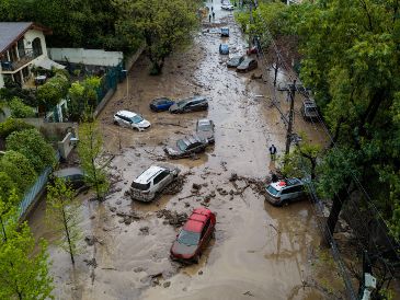 La emergencia ha escalado rápidamente, obligando a las autoridades a tomar medidas preventivas adicionales en toda la capital. EFE/J. Torres