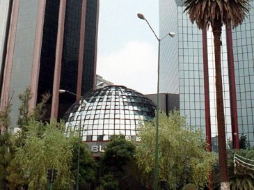 Al interior del mercado mexicano, destacaron las ganancias de las emisoras Coca Cola Femsa, Femsa, Chedraui, La Comer y Grupo Carso. AFP/ARCHIVO