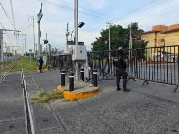 Los vecinos del sector exigen soluciones inmediatas ante la mala calidad del agua potable que reciben en sus hogares. ESPECIAL