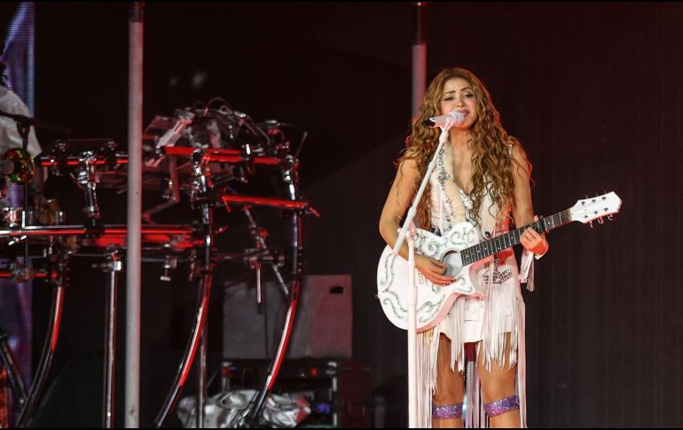 La controversia estalló cuando Shakira confirmó una nueva presentación para el 12 de octubre de 2026 en Madrid. EL INFORMADOR / ARCHIVO
