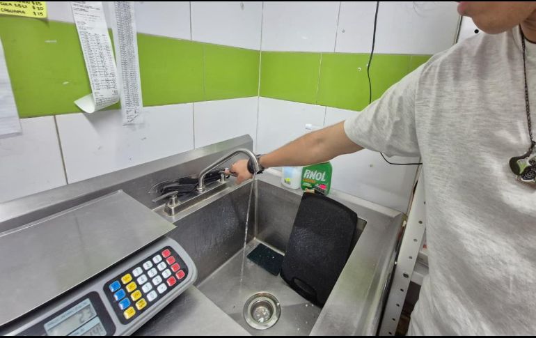 El SIAPA publicará el lunes 12 de octubre las colonias incluidas en el esquema de tandeos para permitir a los usuarios tomar previsiones. EL INFORMADOR/O. González Hernández