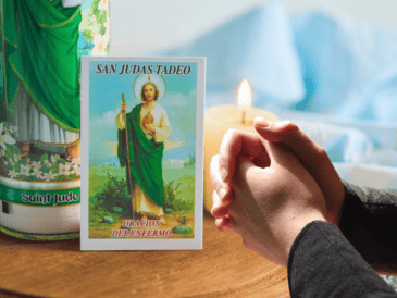 San Judas Tadeo es conocido mundialmente como el patrono de las causas difíciles y desesperadas. ESPECIAL / CANVA