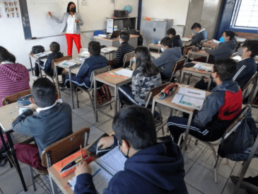 La SEJ agradeció la colaboración y responsabilidad de docentes, directivos, alumnos y padres de familia por acatar las indicaciones de protección civil durante la emergencia. EL INFORMADOR/ARCHIVO