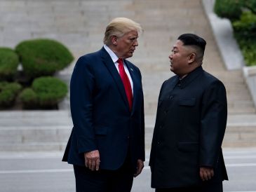 Aunque Trump y Kim Jong-un no se ven cara a cara desde el 2019, la posibilidad de que esto ocurra siempre está presente. AFP/ARCHIVO