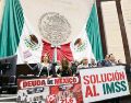 Diputados opositores cuestionaron que el Gobierno federal recurra a nuevos créditos, mientras aumentan sus obligaciones financieras. ESPECIAL