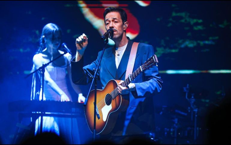 Meme del Real conquistó al público tapatío con un recorrido por su álbum solista, clásicos de Café Tacvba y versiones de otros artistas. EL INFORMADOR/J. ACOSTA.