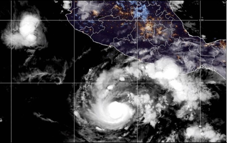 Trudy podría impactar el domingo como huracán categoría 3 o 2. AP/NOAA