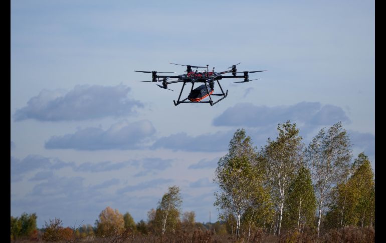 Estados Unidos ha neutralizado 300 drones de cárteles en la frontera y ha usado el sistema láser (AMP-HEL) en 11 ocasiones. AP/E. Maloletka