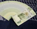 El peso acumula siete semanas de pérdidas y dejó atrás los niveles de entre 16 y 17 unidades por dólar que había registrado anteriormente. AFP/ARCHIVO