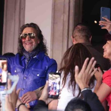 El cantante indicó que aún se está viendo una posible bioserie sobre Los Bukis. SUN / F. ROJAS