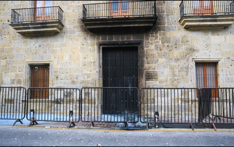 La jornada de protestas en el Centro de Guadalajara registró nuevos incidentes en distintos edificios públicos. EL INFORMADOR/J. ACOSTA.