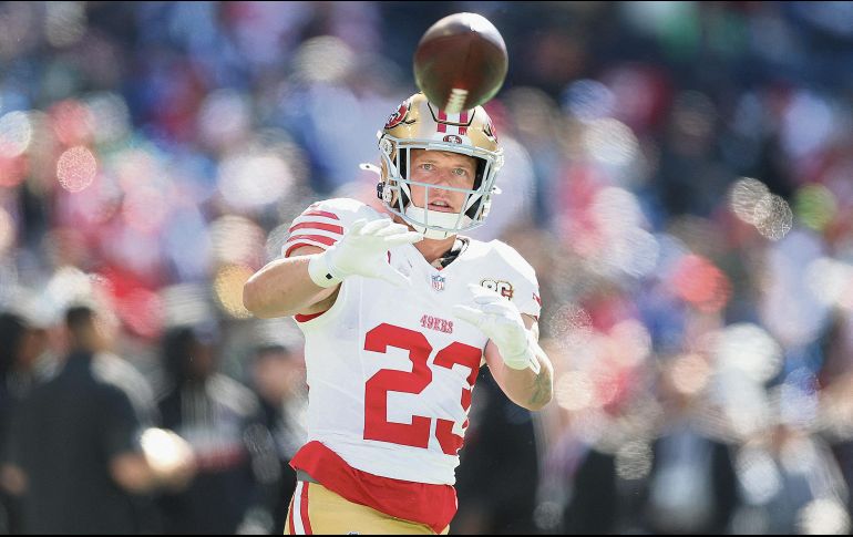 El corredor Christian McCaffrey fue determinante para San Francisco al conseguir dos anotaciones terrestres que marcaron la diferencia ante Washington. AFP